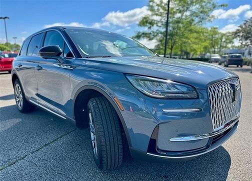 2025 Lincoln Corsair Premiere