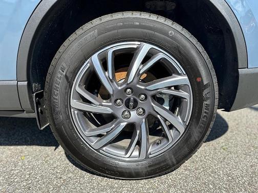 2025 Lincoln Corsair Premiere