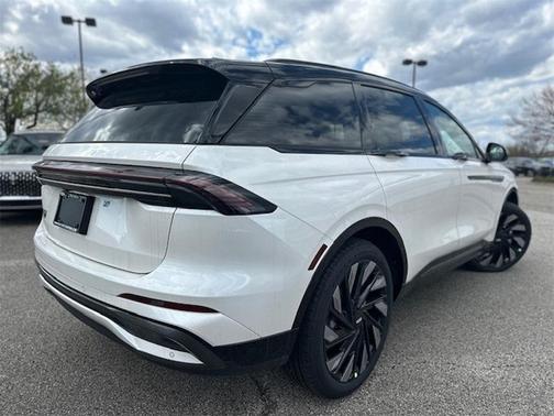 2025 Lincoln Nautilus Reserve