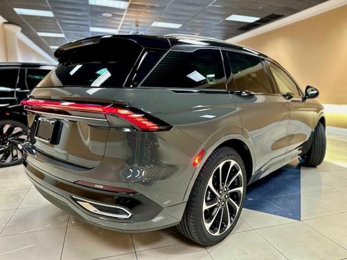2025 Lincoln Nautilus Black Label