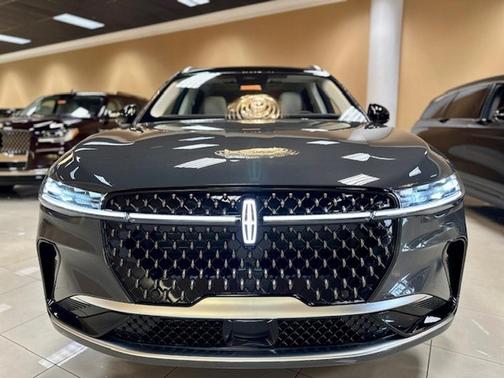 2025 Lincoln Nautilus Black Label
