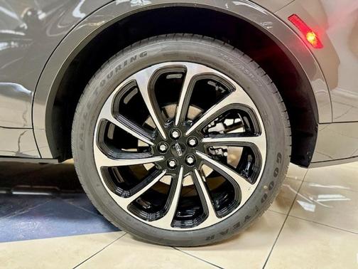 2025 Lincoln Nautilus Black Label