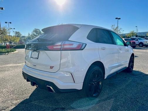 2024 Ford Edge ST