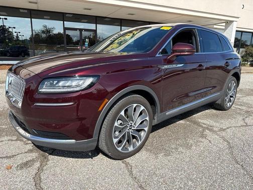 Burgundy 2023 Lincoln Nautilus Reserve