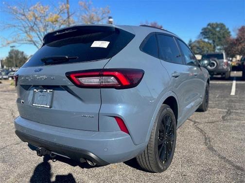 2025 Ford Escape ST-Line Elite