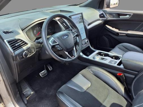 2024 Ford Edge ST