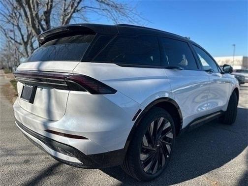 2025 Lincoln Nautilus Reserve
