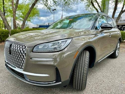 2025 Lincoln Corsair Premiere