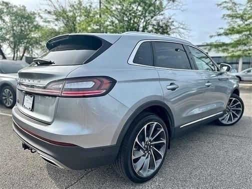 2022 Lincoln Nautilus Reserve