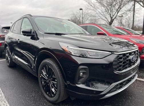 2025 Ford Escape ST-Line Elite