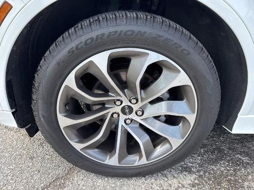 PRISTINE WHITE MET 3C 2025 Lincoln Aviator PREMIERE