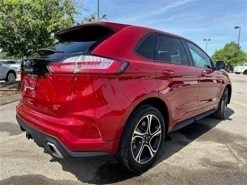2022 Ford Edge ST
