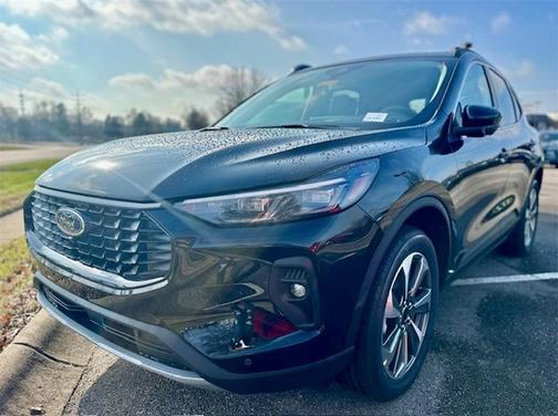 2025 Ford Escape Platinum