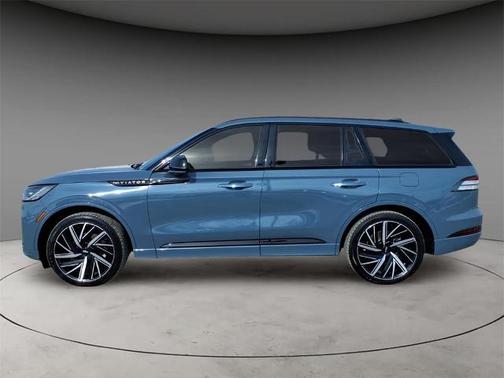 2025 Lincoln Aviator BLACK LABEL