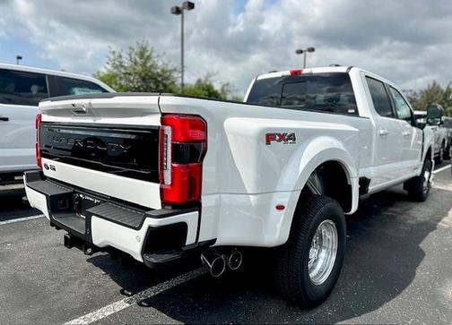2025 Ford F-350 Platinum