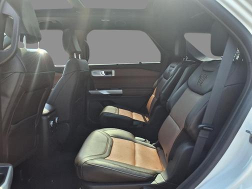 2022 Ford Explorer King Ranch