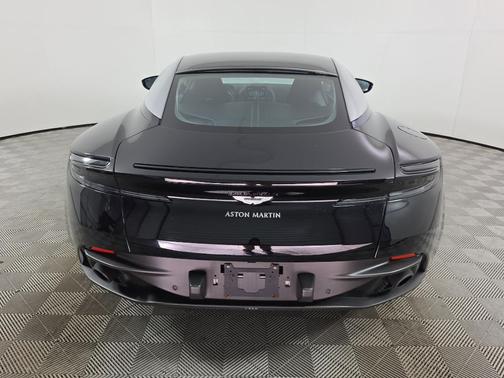 Onyx Black 2019 Aston Martin DB11 V8