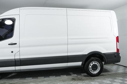 2019 Ford Transit-250 148 WB Medium Roof Cargo