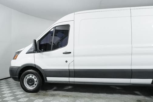 2019 Ford Transit-250 148 WB Medium Roof Cargo