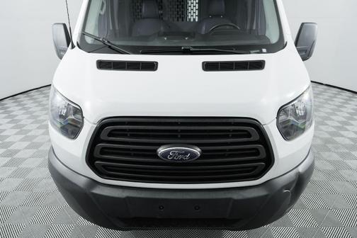 2019 Ford Transit-250 148 WB Medium Roof Cargo