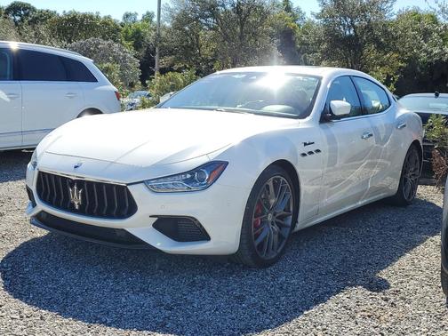 2022 Maserati Ghibli Modena