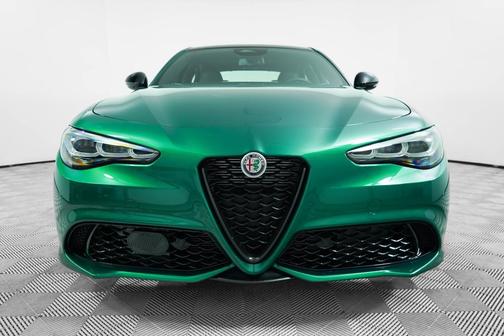 2025 Alfa Romeo Giulia Veloce