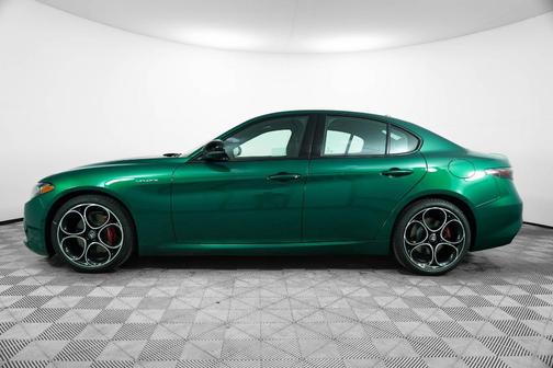 2025 Alfa Romeo Giulia Veloce