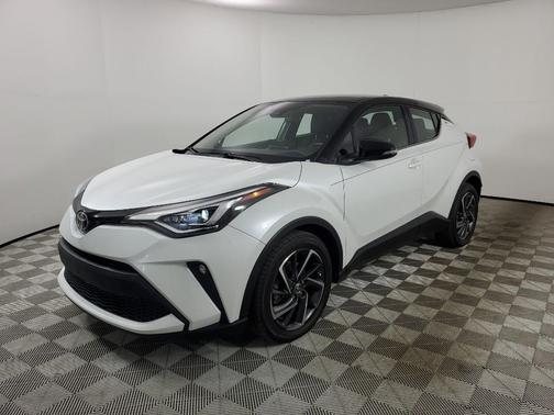 Wind Chill Pearl 2022 Toyota C-HR XLE