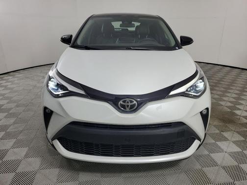 Wind Chill Pearl 2022 Toyota C-HR XLE
