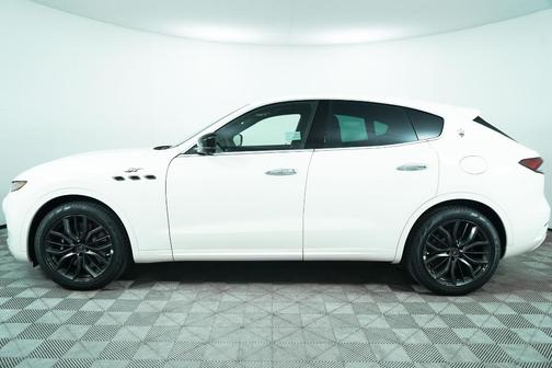 2024 Maserati Levante GT Ultima