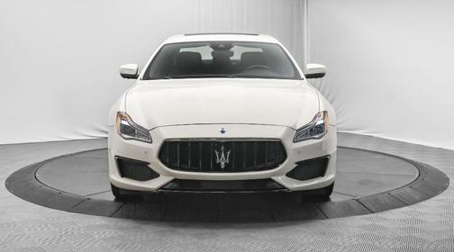 2022 Maserati Quattroporte Modena Q4