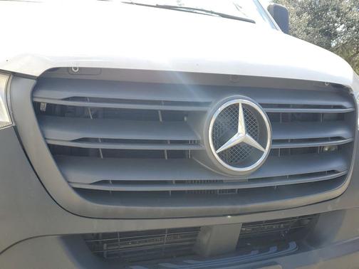 2019 Mercedes-Benz Sprinter 4500 Standard Roof