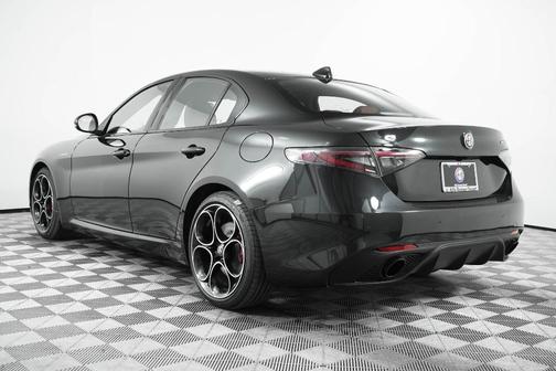 2025 Alfa Romeo Giulia Veloce