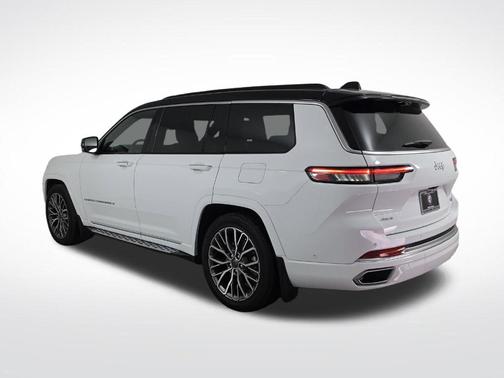 Bright White Clearcoat 2024 Jeep Grand Cherokee L Summit