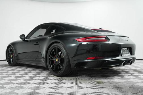 2017 Porsche 911 Carrera S