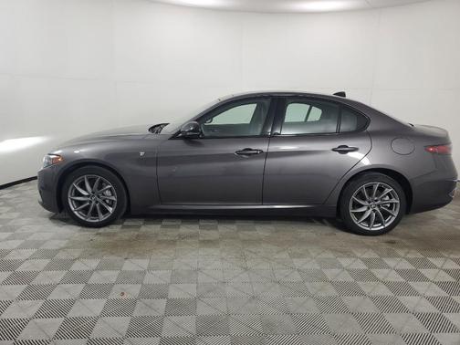 2024 Alfa Romeo Giulia Ti