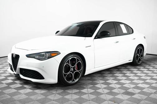 2022 Alfa Romeo Giulia Veloce