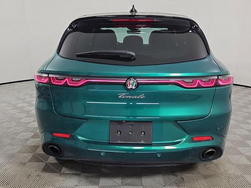 Verde 2025 Alfa Romeo Tonale Special Edition