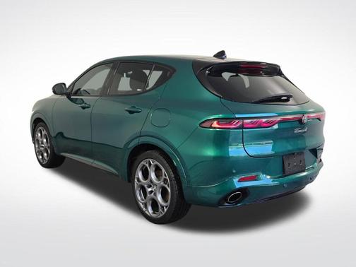 Verde 2025 Alfa Romeo Tonale Special Edition