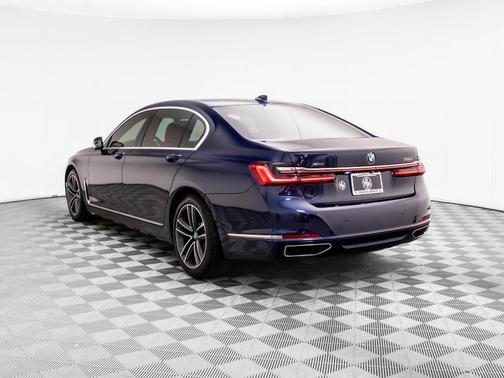 2022 BMW 750 i xDrive