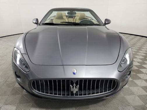 2013 Maserati GranTurismo Base
