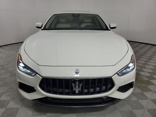 2022 Maserati Ghibli Modena