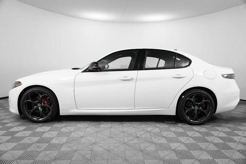 2025 Alfa Romeo Giulia TRIBUTO ITALIANO Q4