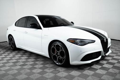 2023 Alfa Romeo Giulia Veloce
