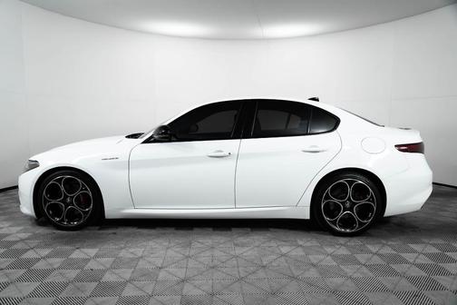 2023 Alfa Romeo Giulia Veloce