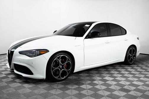 2023 Alfa Romeo Giulia Veloce