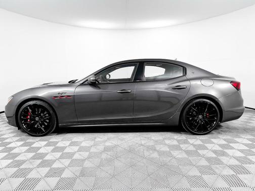 2022 Maserati Ghibli Trofeo