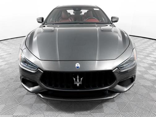 2022 Maserati Ghibli Trofeo