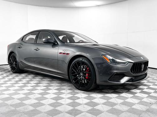 2022 Maserati Ghibli Trofeo