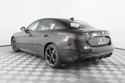 2025 Alfa Romeo Giulia Veloce